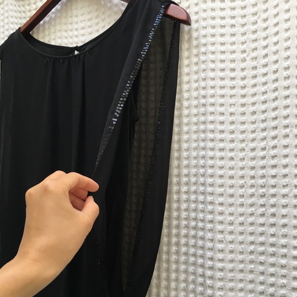 Like NEW Aqua sequin dress from Bloomingdales - Picture 5 of 5